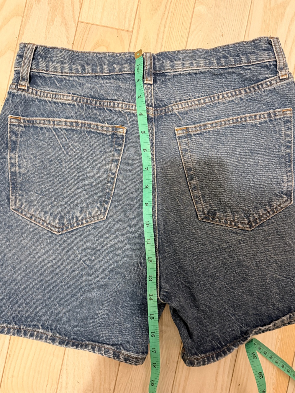 Frame Denim High-Rise Jean Shorts in Dark Blue - Picture 6 of 6